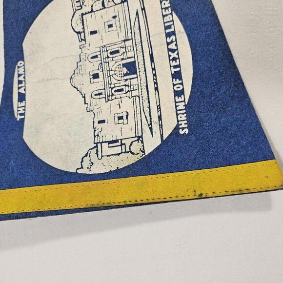 Vintage 1960's Alamo Shrine Of Texas Liberty Pennant San Antonio 27" - Picture 3 of 7